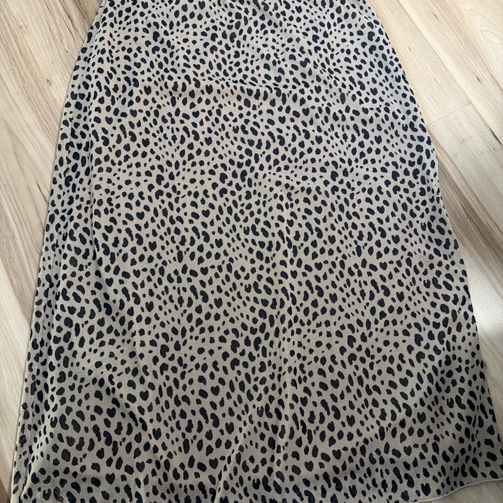 Women's Leopard Print Pencil Skirt - Beige and Black